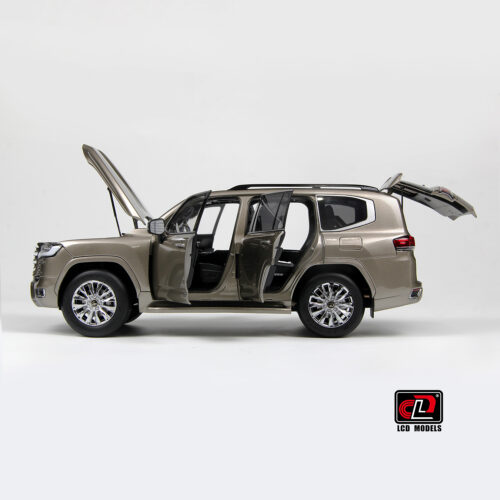 TOYOTA LANDCRUISER 300-ZX (GOLD)