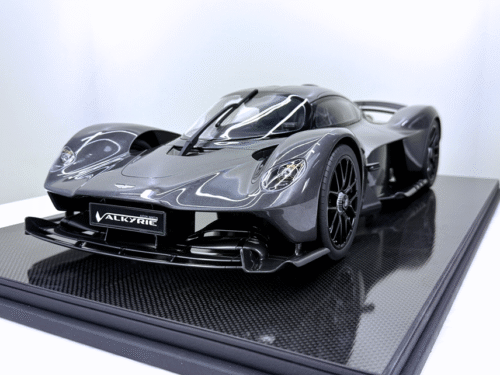 ASTON MARTIN VALKYRIE CARBON