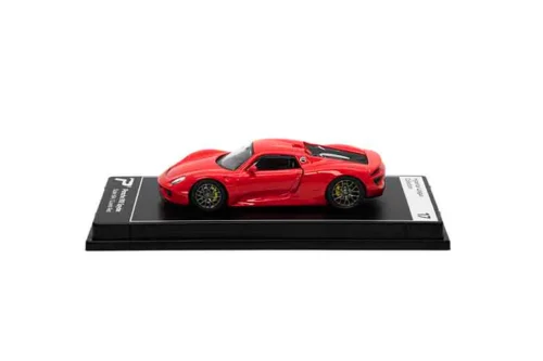 PORSCHE 918 SPYDER (GUARDS RED)
