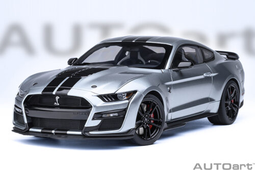 FORD MUSTANG SHELBY GT500 (ICONIC SILVER)