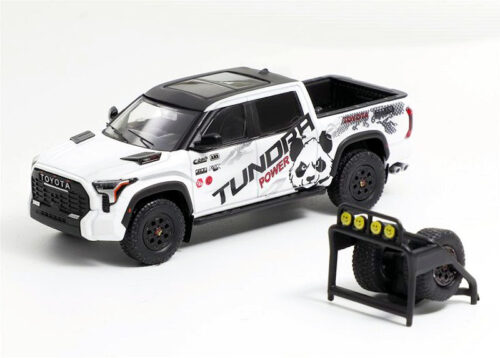 TOYOTA TUNDRA TRD PRO - WHITE WITH PANDA (WITH ACCESSORIES)